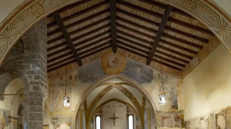Gli interni della Chiesa di San Filastrio a Tavernole sul Mella - © www.giornaledibrescia.it