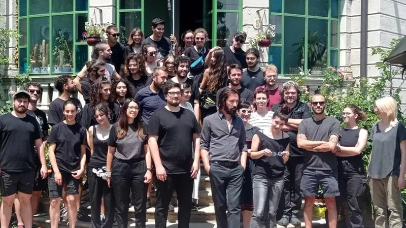 A Chiari un momento collettivo della lavorazione del film - © www.giornaledibrescia.it