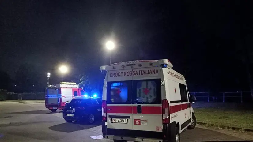 Mezzi di soccorso in località Castrina a Palazzolo per le ricerche del giovane - © www.giornaledibrescia.it