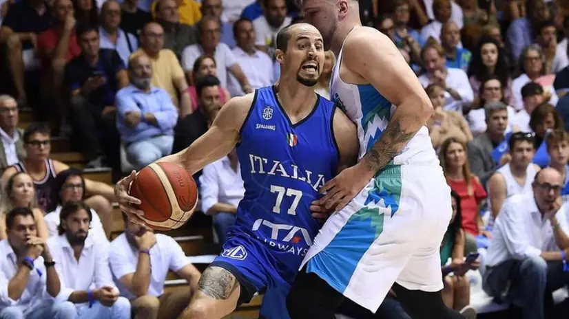 John Petrucelli con la maglia della Nazionale italiana - © www.giornaledibrescia.it