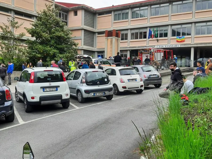 Scuola evacuata a Breno