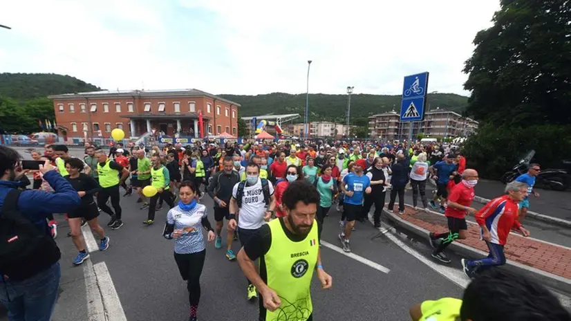 Strabrescia 2022, un migliaio i runner alla 35esima edizione
