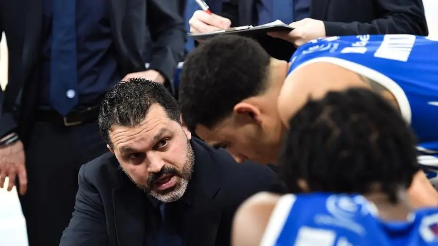 Coach Alessandro Magro