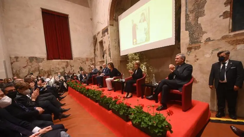 Alla presentazione del libro «La crepa e la luce» per Castenedolo Incontra anche la ministra Cartabi