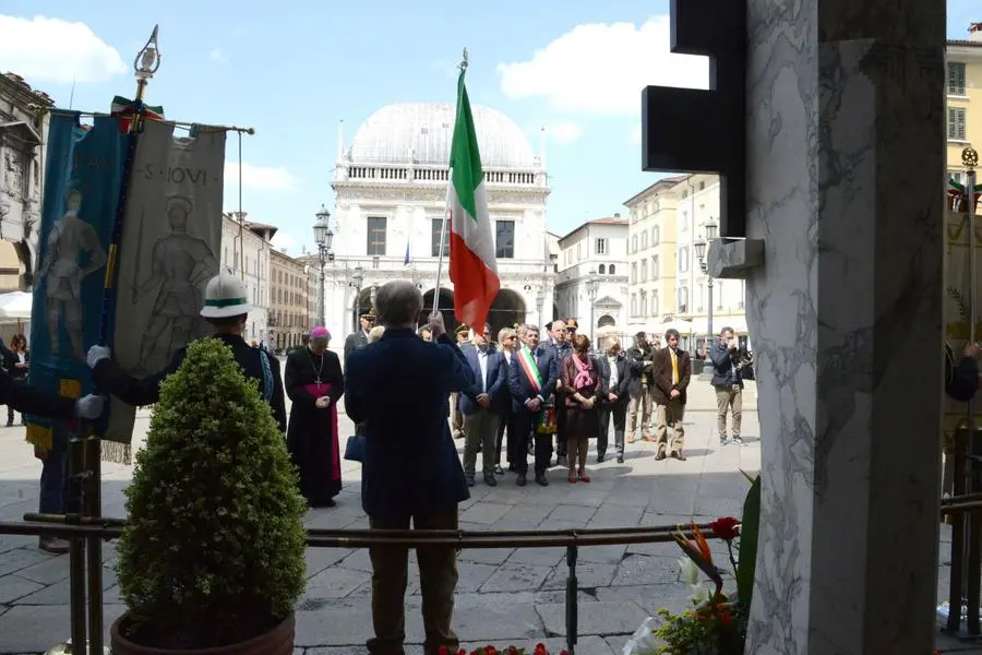 Giornata della memoria per le vittime del terrorismo, la cerimonia in piazza Loggia