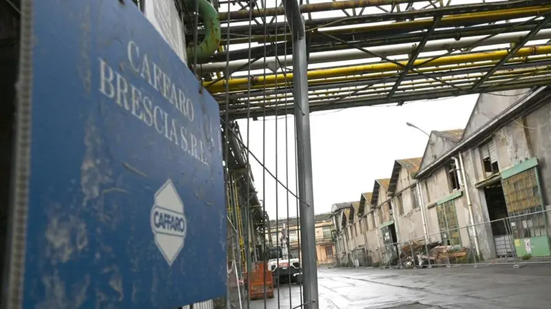 Uno scorcio della cittadella industriale Caffaro