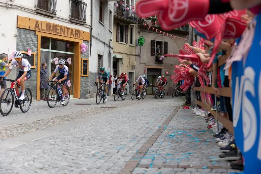 Giro d'Italia 2022: il passaggio a Bagolino