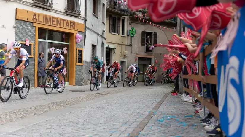 Giro d'Italia 2022: il passaggio a Bagolino