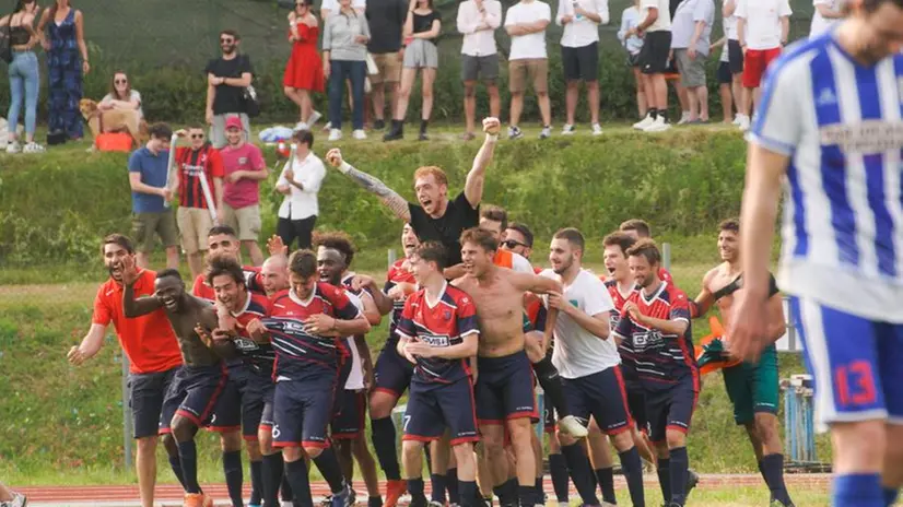 Finale play off Terza categoria, Roé Volciano-Deportivo Fornaci 2-2