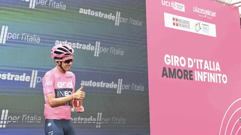 Giro d'Italia 2022, Ciccone vince in solitaria la Rivarolo-Cogne