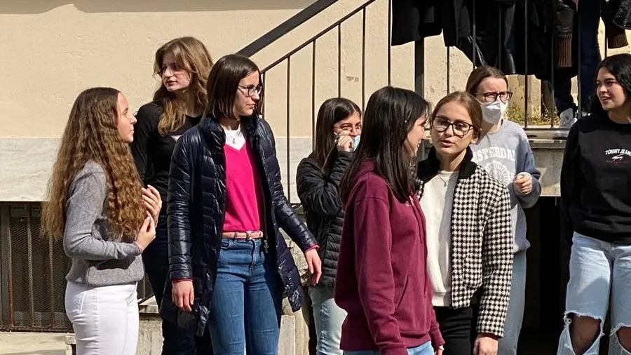 Alcune partecipanti all’iniziativa di UniBs «Stem di genere» - © www.giornaledibrescia.it