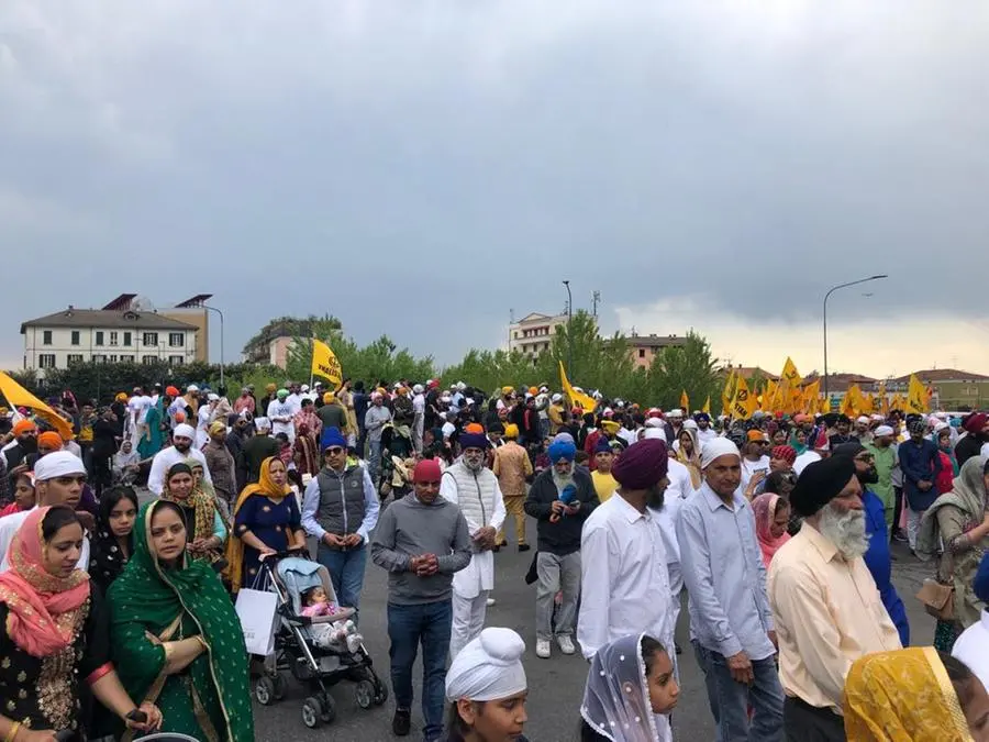 MIgliaia di persone per la manifestazione sikh in città di sabato 16 aprile