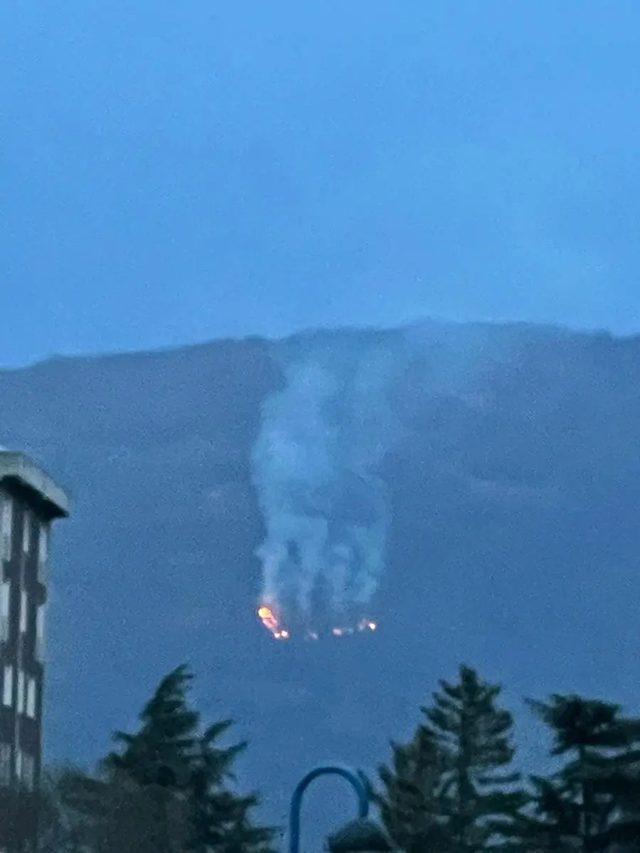 L'incendio in Maddalena nelle foto inviate dai nostri lettori da Mompiano