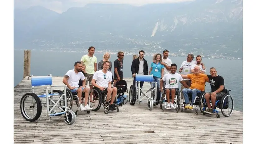 La presentazione delle carrozzine da bagno durante il Campione Windfest