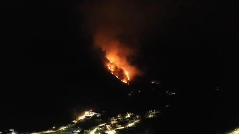 L'incendio a Rino di Sonico