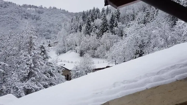 2 aprile 2022: nevica sulle valli bresciane, anche a bassa quota