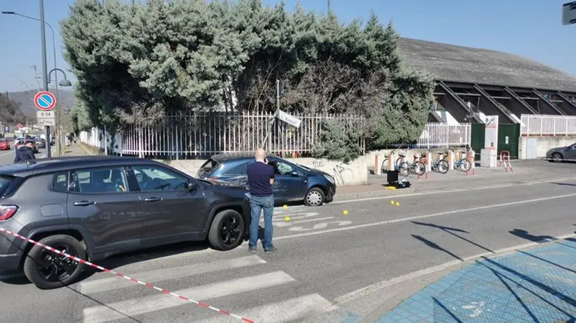 Sant'Anna, inseguimento con spari e arresto