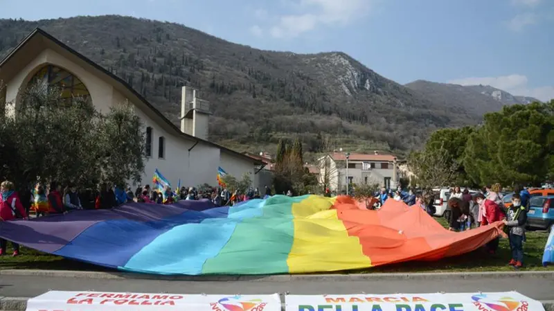 La marcia per la pace di domenica 20 marzo 2022 a Caionvico