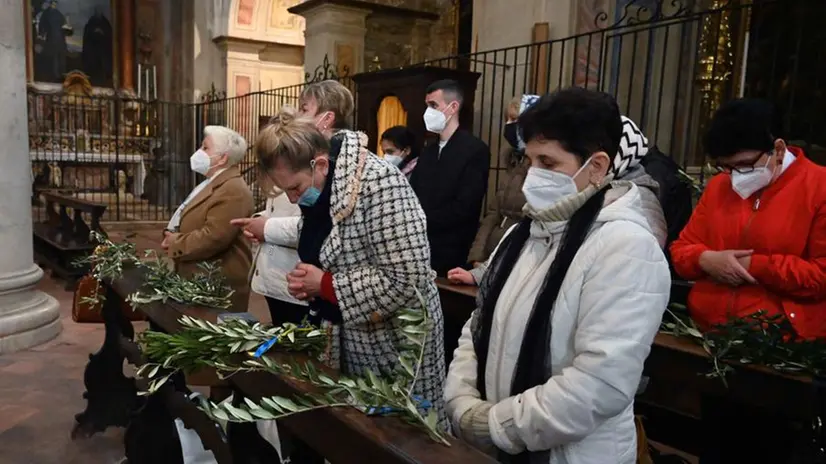 Domenica delle Palme, il vescovo in visita alla chiesa di san Giuseppe