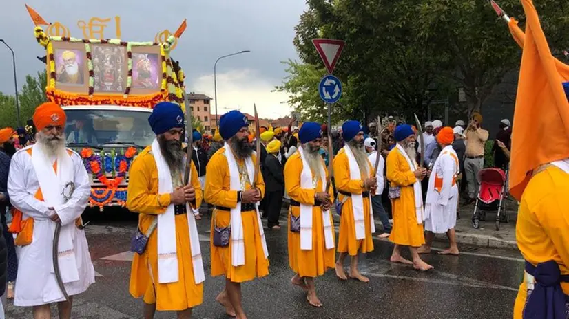 MIgliaia di persone per la manifestazione sikh in città di sabato 16 aprile