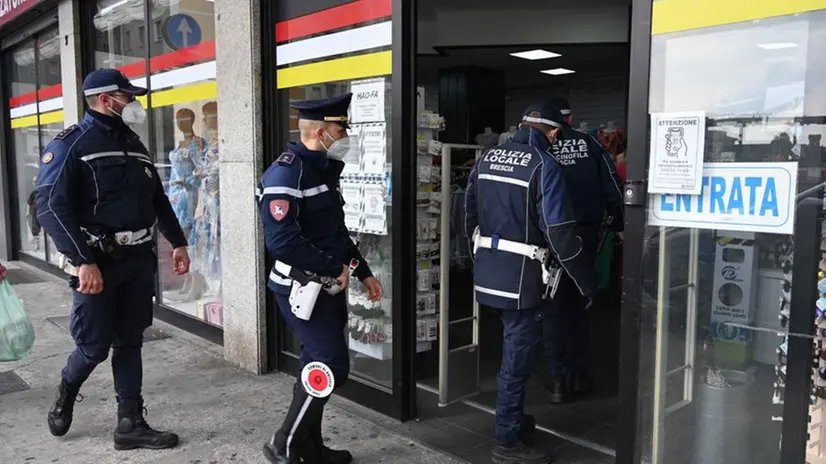 Controlli della Locale in zona Stazione a Brescia