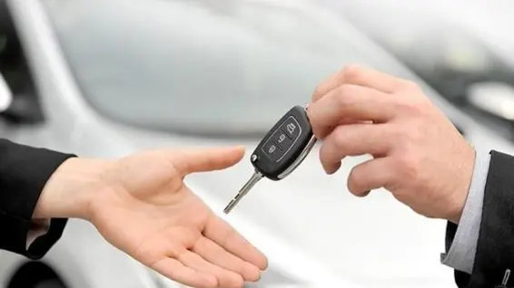 Il mercato dell'auto resta comunque fermo: molti puntano sull’usato