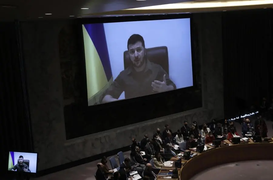 Volodymyr Zelensky all'Onu: «Dalla Russia crimini di guerra»