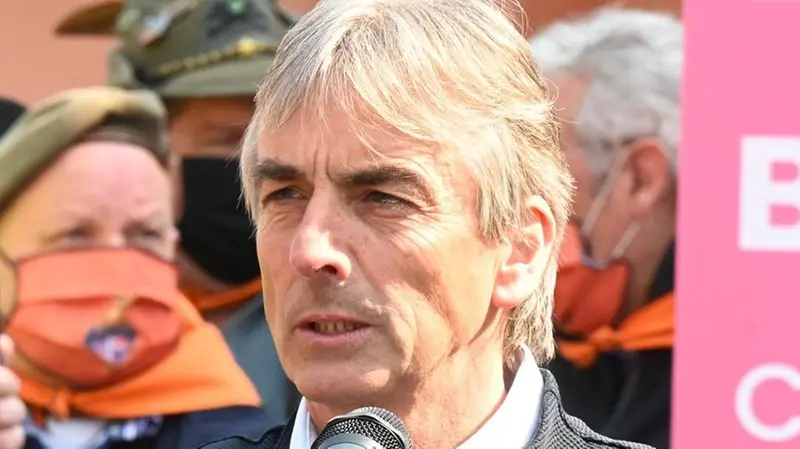 Il sindaco Gianzeno Marca ieri ha sporto denuncia - © www.giornaledibrescia.it