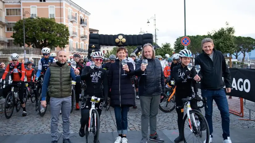 Granfondo Colnago 2022, partenza ed emozioni