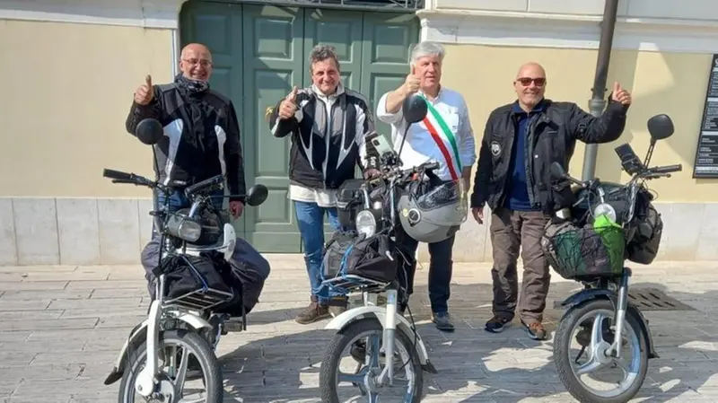 Al rientro sono stati accolti dal sindaco Casali - © www.giornaledibrescia.it