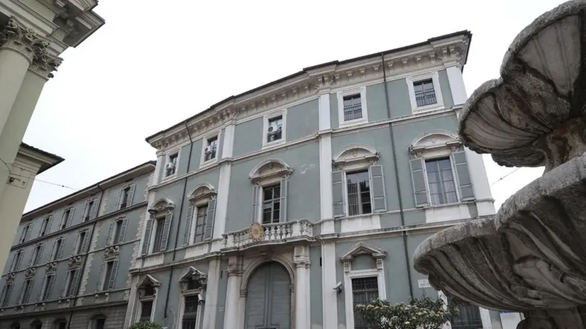 Il palazzo dell'ex tribunale sede di Mo.Ca