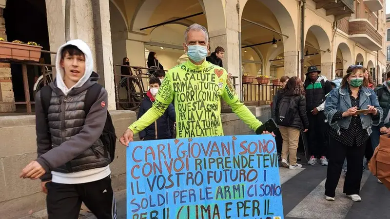 Carmine Piccolo, il runner ambientalista - © www.giornaledibrescia.it