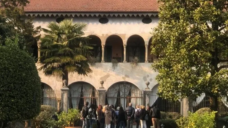 Sale Marasino: i giardini di Palazzo Averoldi Dossi ora Giugni - © www.giornaledibrescia.it