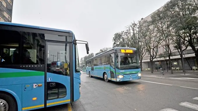 La mamma e i suoi bambini sono stati aggrediti su un bus di linea - Foto © www.giornaledibrescia.it