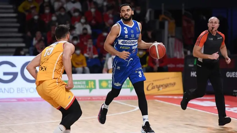 Germani in azione a Pesaro - Foto B.Costantini - Ciamillo-Castoria