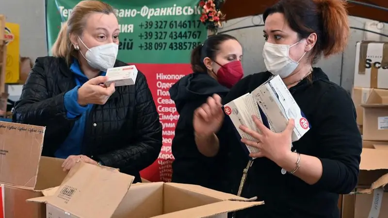 L’opera di smistamento - Marco Ortogni/Neg © www.giornaledibrescia.it