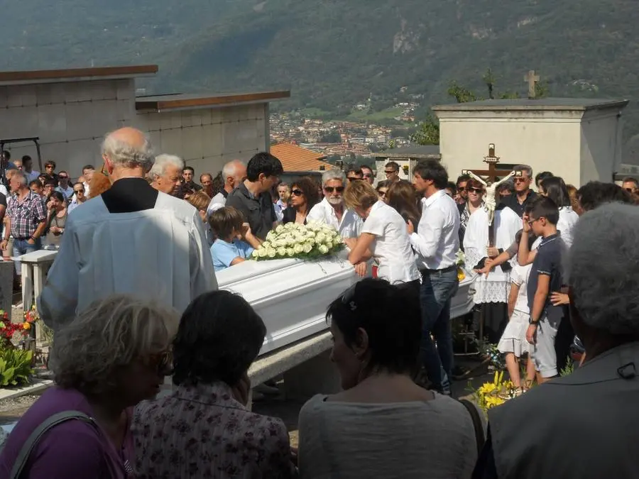 Tragedia di Ono San Pietro: la mattina del ritrovamento e i funerali
