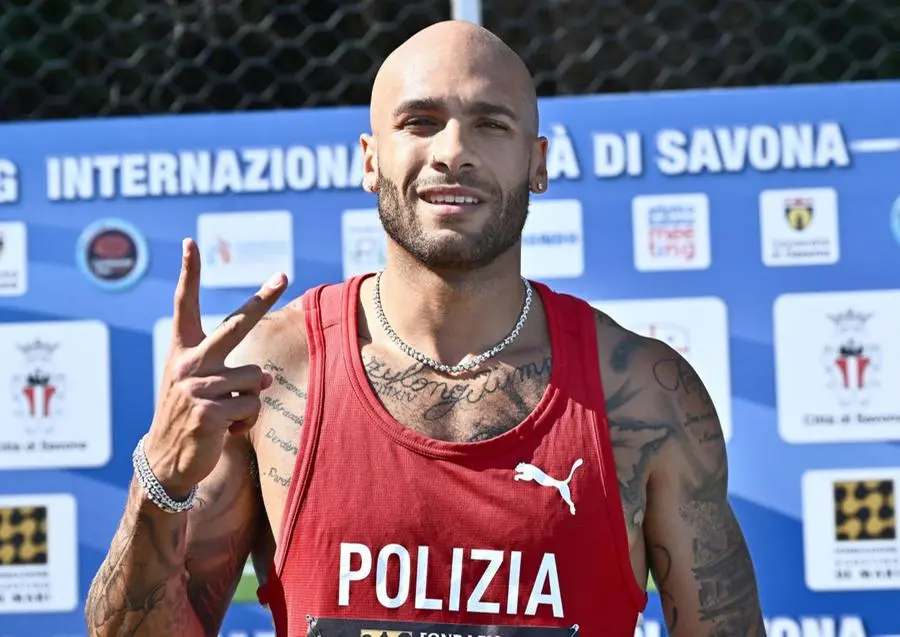 Marcell Jacobs vince a Savona, nuovo oro sui 100 metri