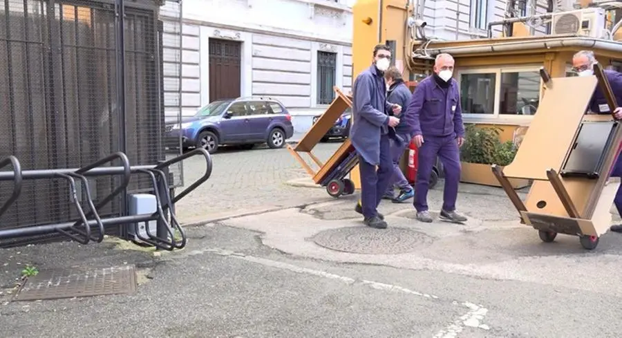 Montecitorio, i preparativi per il giuramento di Mattarella