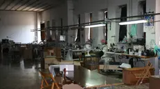 Un laboratorio tessile (foto d'archivio) - Foto © www.giornaledibrescia.it