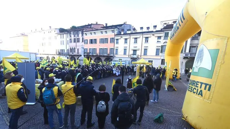 Gli agricoltori in piazza Duomo