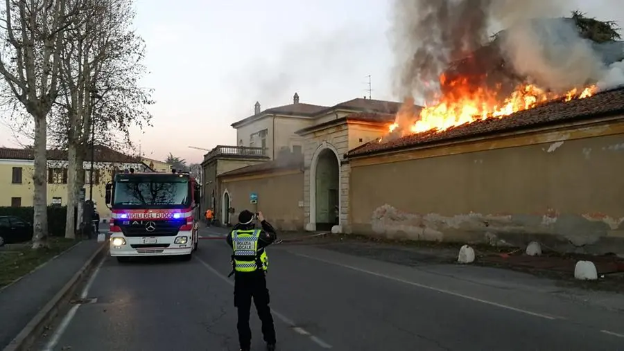 Cologne, incendio a Villa Gnecchi