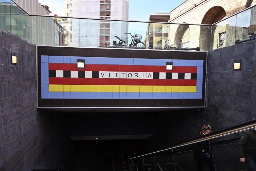 La nuova installazione della metro Vittoria