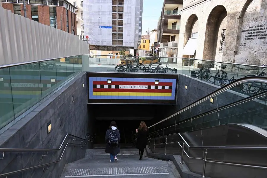 La nuova installazione della metro Vittoria