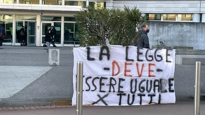 Tribunale di Brescia blindato