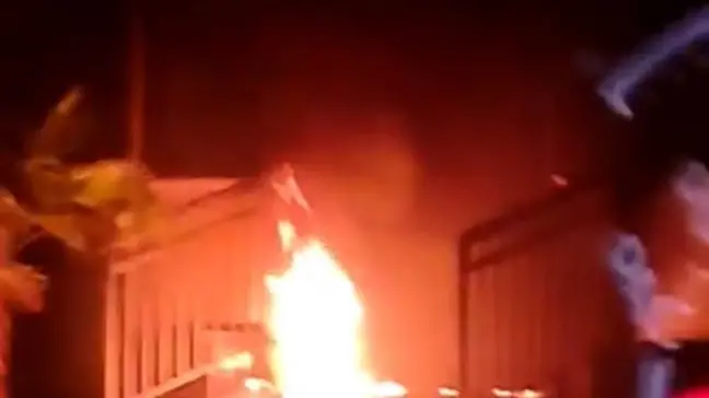 Le fiamme al bar di Ghedi