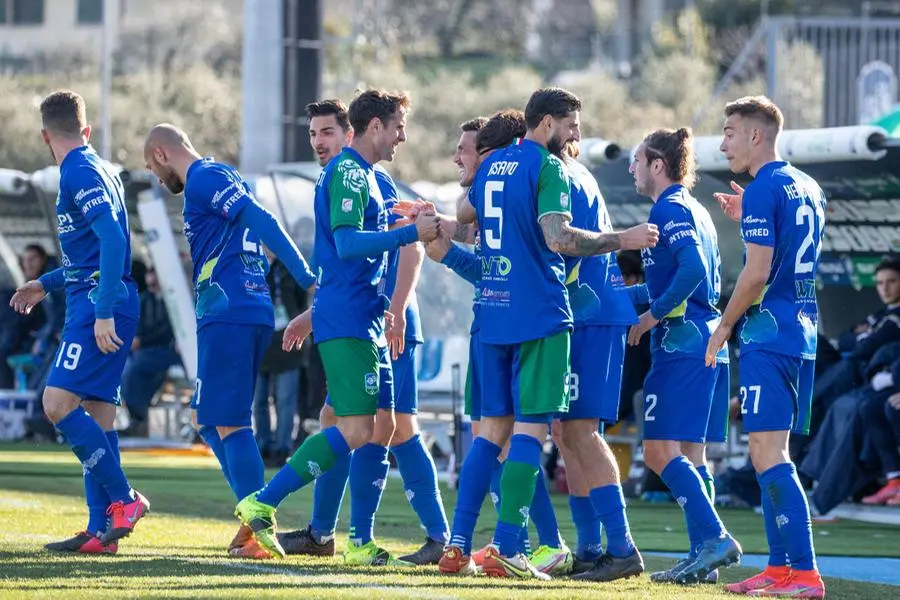 Calcio, serie C: FeralpiSalò-Trento 1-0