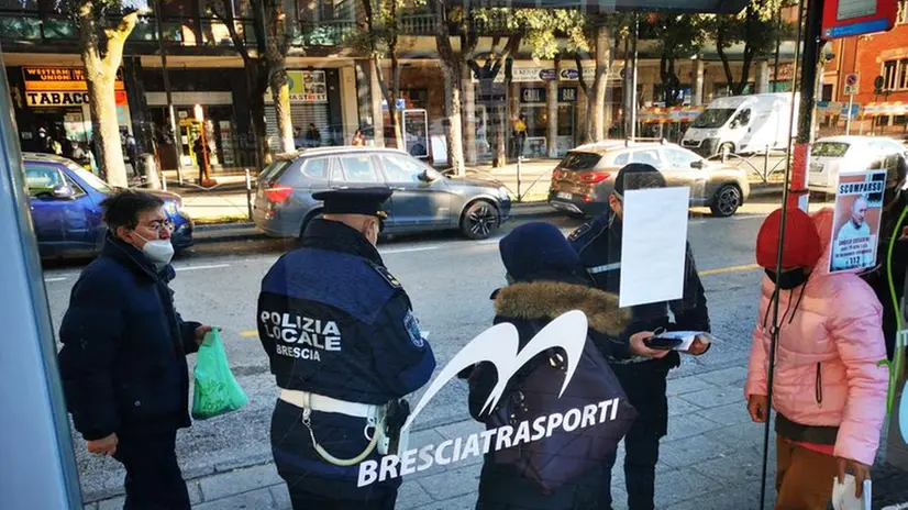 I controlli del Green Pass della Polizia Locale sui mezzi di trasporto pubblico