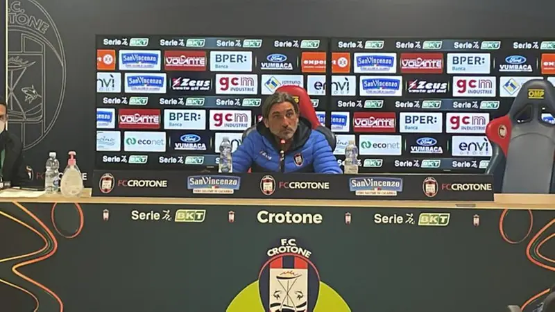 Francesco Modesto, allenatore del Crotone - © www.giornaledibrescia.it