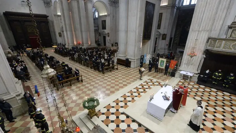 La messa in Duomo per la festa di Santa Barbara